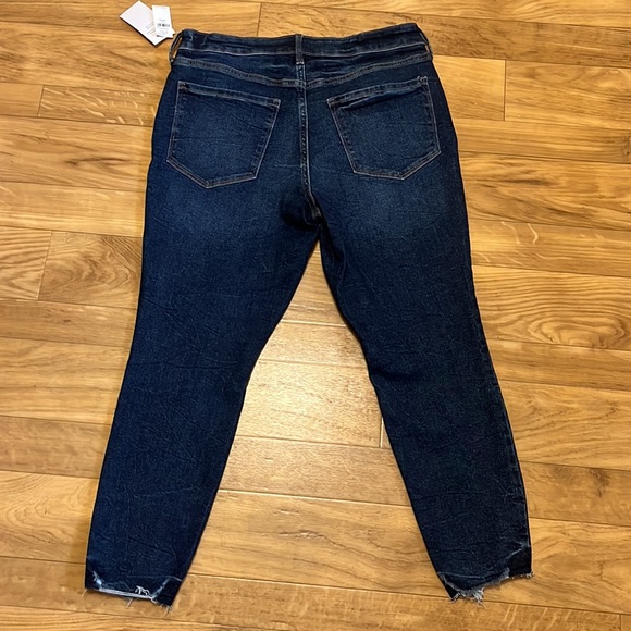 Women’s Old Navy High-Waisted Rockstar Super Skinny Jeans - Picture 4 of 6